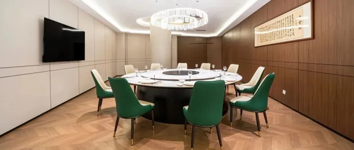 龙马启新岁，宴聚团圆年｜2026上海铁路大厦酒店年夜饭套餐暖心启订