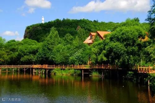 伊春美溪回龙湾山庄景观