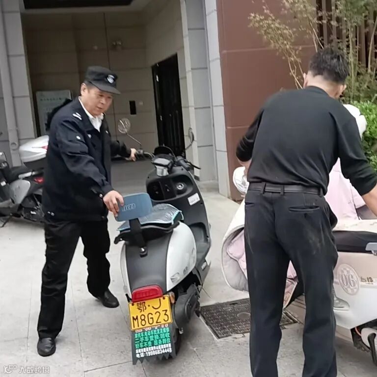 清理杂物 (2).jpg