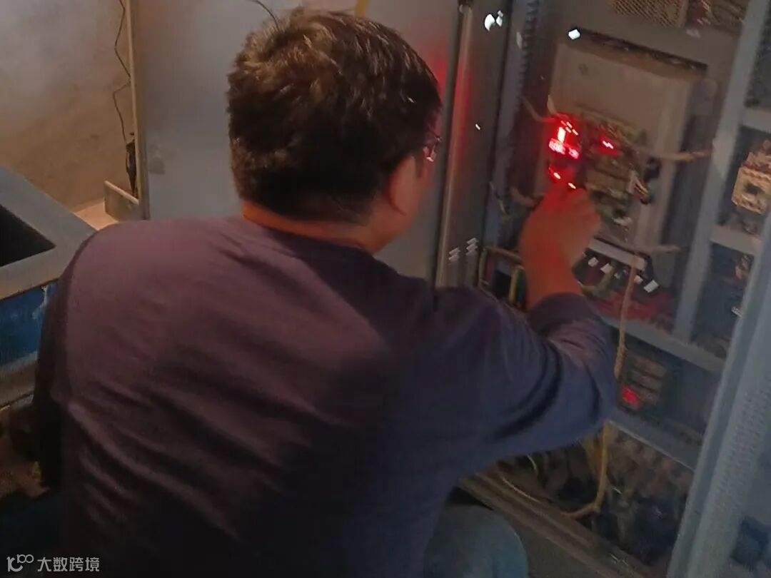 电梯安全检查 (4).jpg