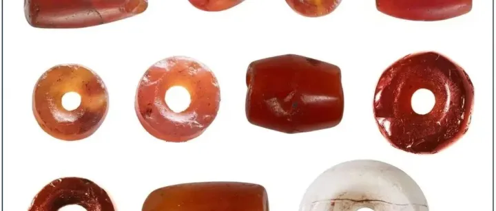 三千年前中国蜀地如何与北方交流？三星堆红玉髓珠最新研究揭秘