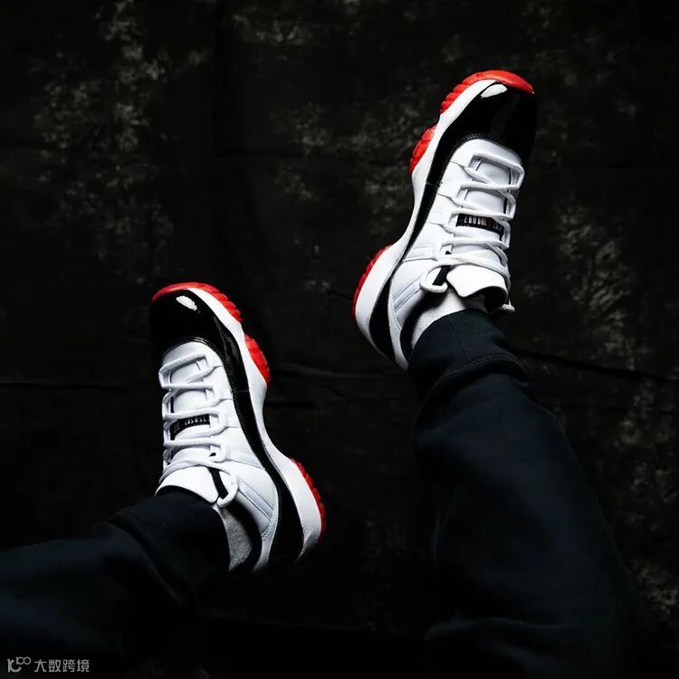 Air Jordan 11,AJ11,发售 康扣 + 黑红!AJ11 Low「王炸配色」五月发售!上脚太炸了!