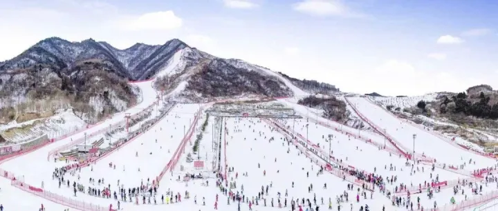 <em>铜川</em>冰雪季来袭