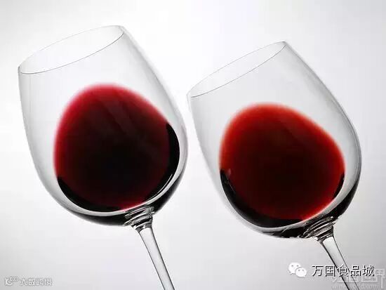 为何葡萄酒经过陈年味道会更好?