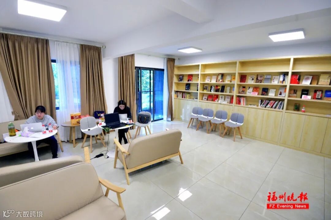 福州人才公寓的共享书吧_副本.jpg