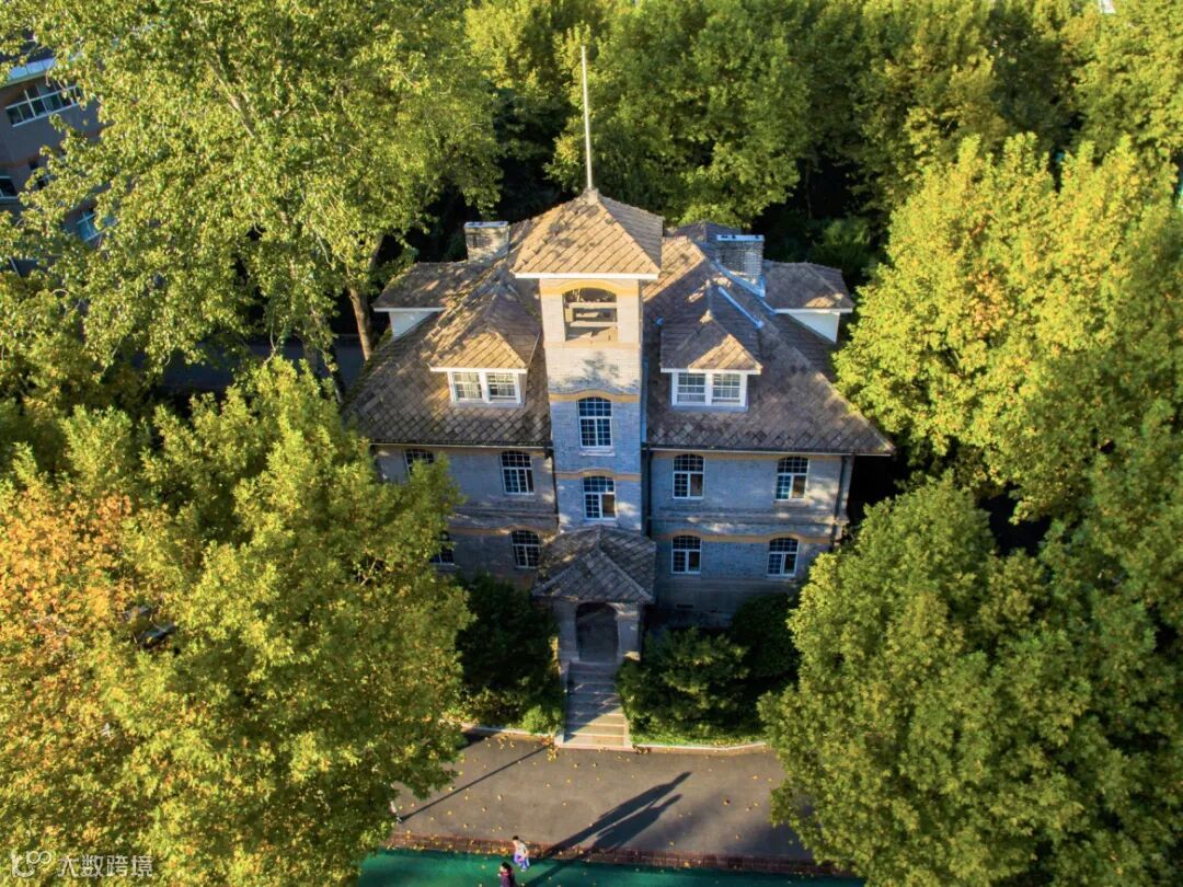 钟楼 俯拍_副本.jpg