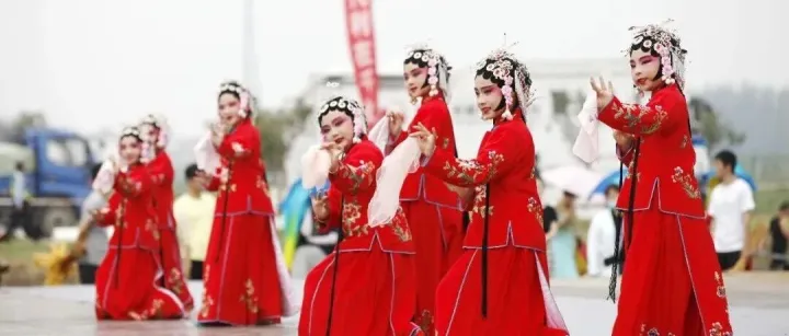 传了两百年，唱了两百年！