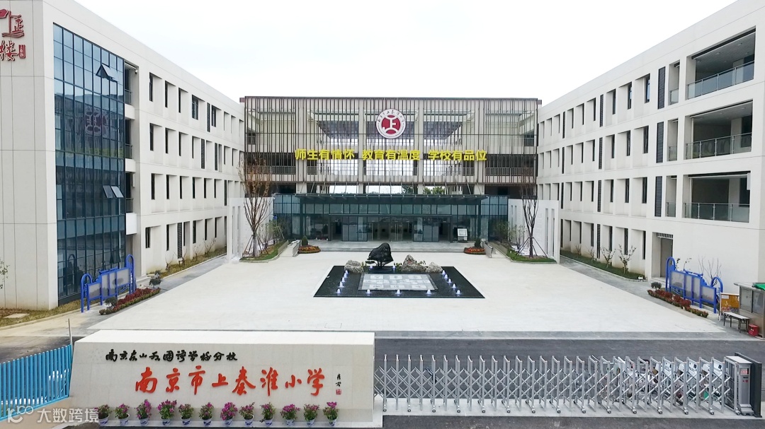 o_1gagc333t1n5a1racm951d4l164sa (1).jpg