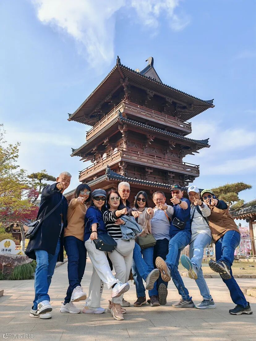 今年春天，马来西亚会奖旅游团在南京游览。南京文旅供图