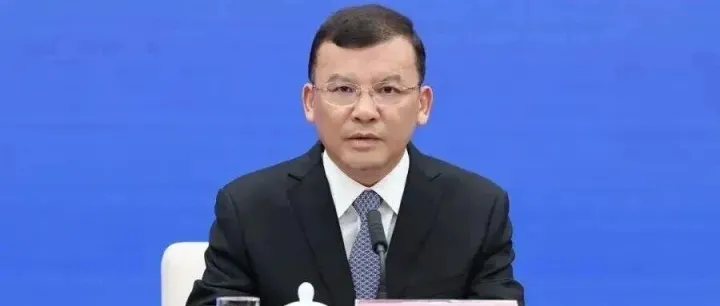 蓝晓同志不再兼任中共广西壮族自治区<em>崇左</em>市委书记、常委、委员职务，迟威同志任中共广西壮族自治区<em>崇左</em>市委书记