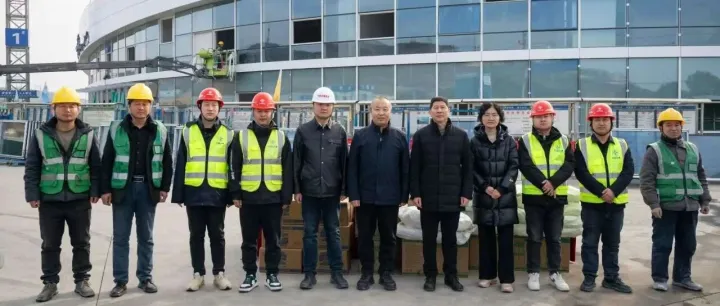 市总工会到空天大数据产业园项目开展走访慰问活动