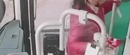 【文旅会展动态】拾金不昧暖人心 双向善意温暖寒冬出行路