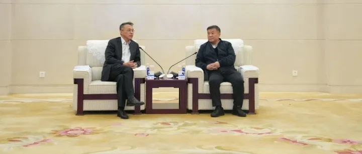 王洪海會見中遠(yuǎn)海特<em>黃南</em>一行