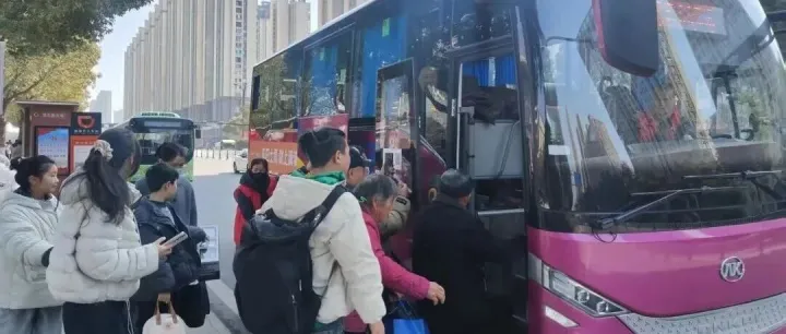 【护航春运 情满旅途】日均客流超1000人次！这趟车火了~