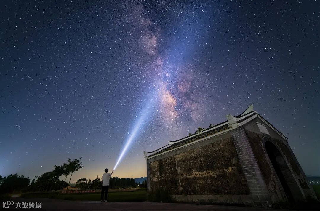 《古亭映星辉》李杰 （汝城）.jpg