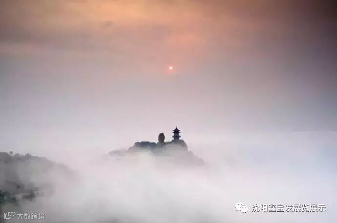 逆境要稳,顺境要定,失意要达,得意要淡。