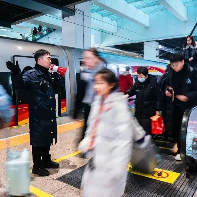 铁路部门全力保障学生旅客平安有序返校