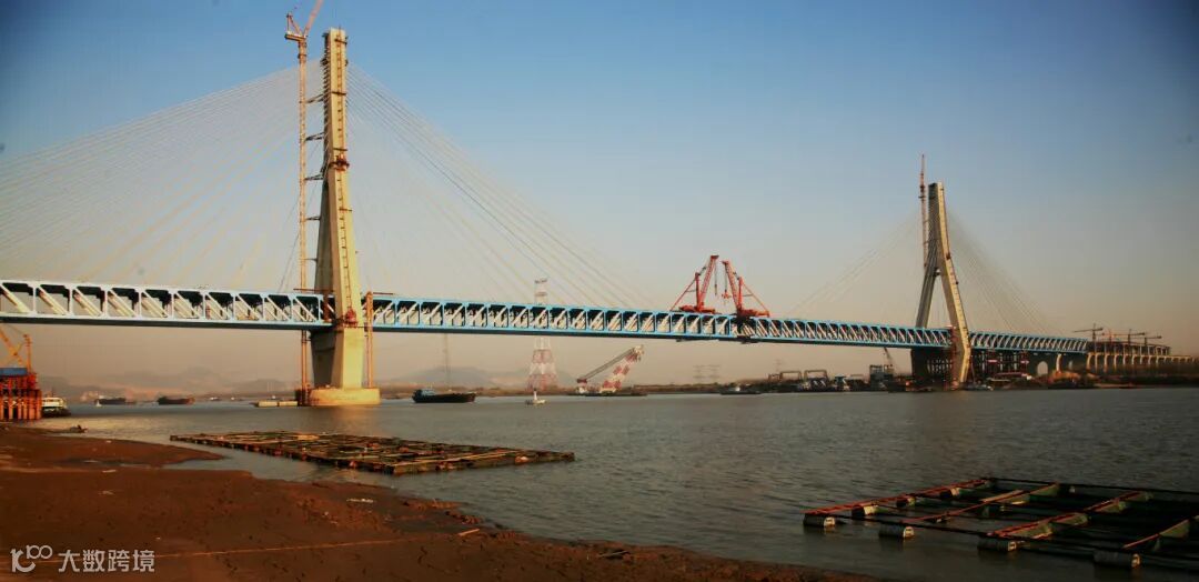 合福铁路铜陵公铁两用长江大桥全景2.jpg