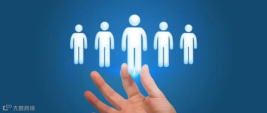 摄图网_500500178_wx_将目标小人放在人的手上（企业商用） (1).jpg