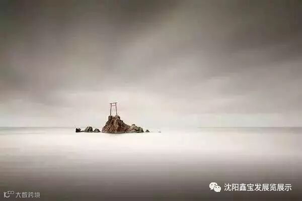 逆境要稳,顺境要定,失意要达,得意要淡。