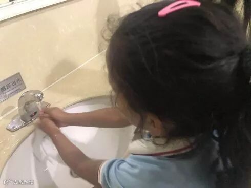 【公益视界】《山里孩子看世界》夏令营活动走进贵州贵阳