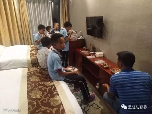 【公益视界】《山里孩子看世界》夏令营活动走进贵州贵阳