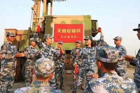 【红色瞭望】东海舰队部署"传承红色基因 wbr担当强军重任"