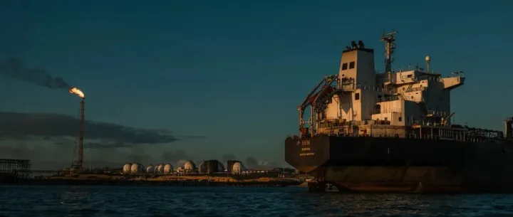 关注！170艘集装箱因霍尔木兹海峡关闭被困波斯湾！