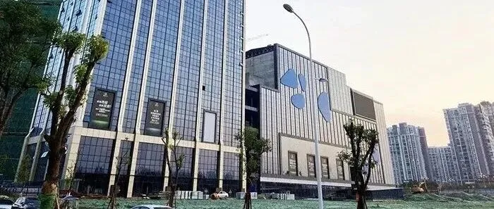 <em>南充</em>：这个烂尾商业再次改名招商？