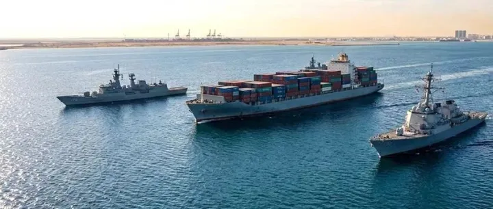 物流人的至暗72小時(shí)：170艘船被困，45萬(wàn)TEU運(yùn)力“凍結(jié)” ，出路在哪？