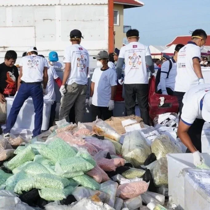 柬埔寨2025年缉毒战报：7.8吨毒品+48吨制毒原料被查