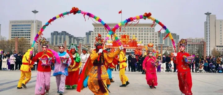 说吧，甘肃 | 非遗社火纸马滚灯 —— 每日一张照片No.0428