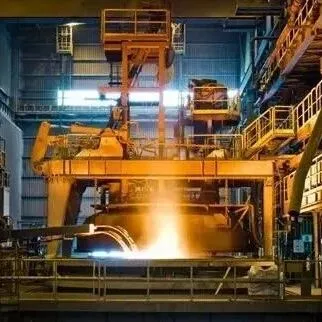 全球船东扎堆下单 中型集装箱船成造船市场“新宠”