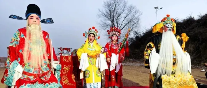 说吧，甘肃 | 田地里吼秦腔 —— 每日一张照片No.0420