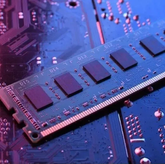 按小时计费！AI内存短缺导致超19万家存储企业面临生存难题