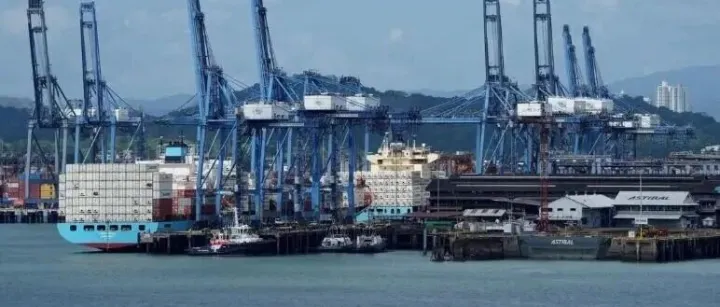 港口被强行接管，李嘉诚旗下长和向巴拿马政府索偿超20亿美元，“将寸步不让，亦非仅寻求象征性补偿”；巴拿马总统称中国不会采取反制措施