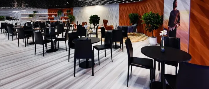 进博会倒计时！51租会展家具租赁，让您的展位布置更轻松。