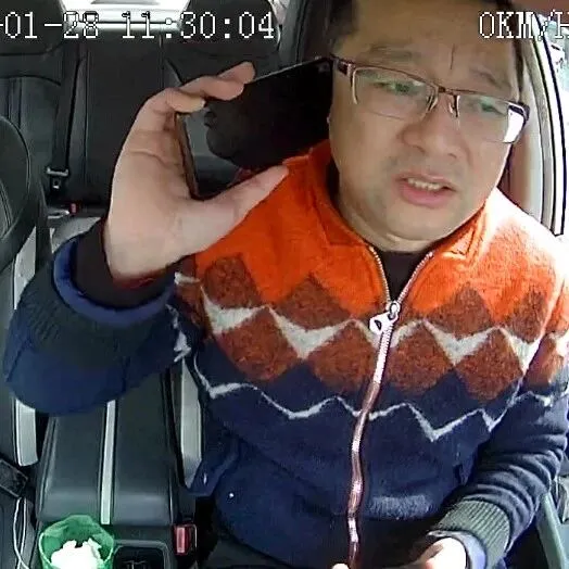 媒體報(bào)道 |的哥原地等候失主1小時(shí)