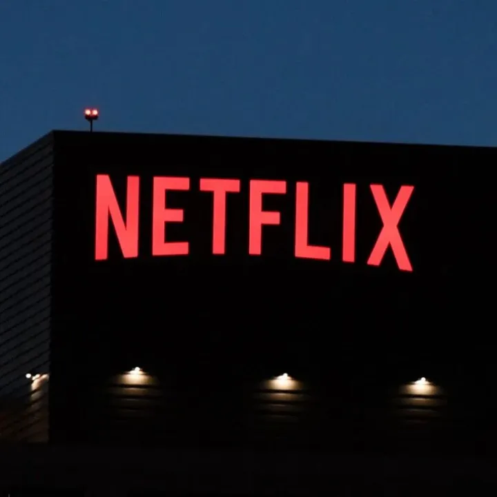 并购华纳兄弟失败，奈飞<em>股价</em>却意外<em>大涨</em>