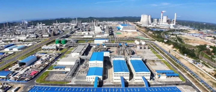 中石油廣西石化公司溶聚丁苯橡膠首次實(shí)現(xiàn)出口