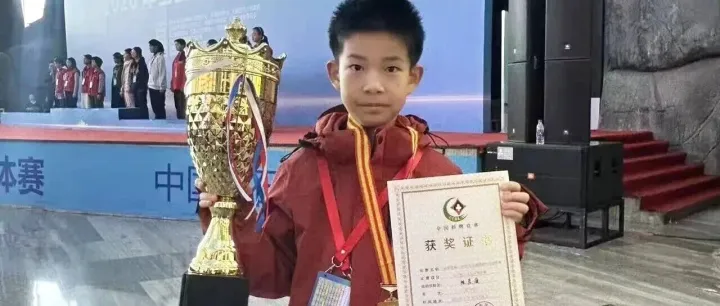 从早产宝宝到全国冠军：桥牌少年的逐梦之路