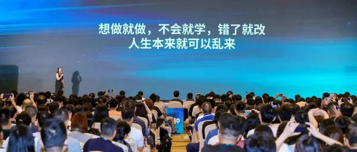 AI编程从来都不是编程！