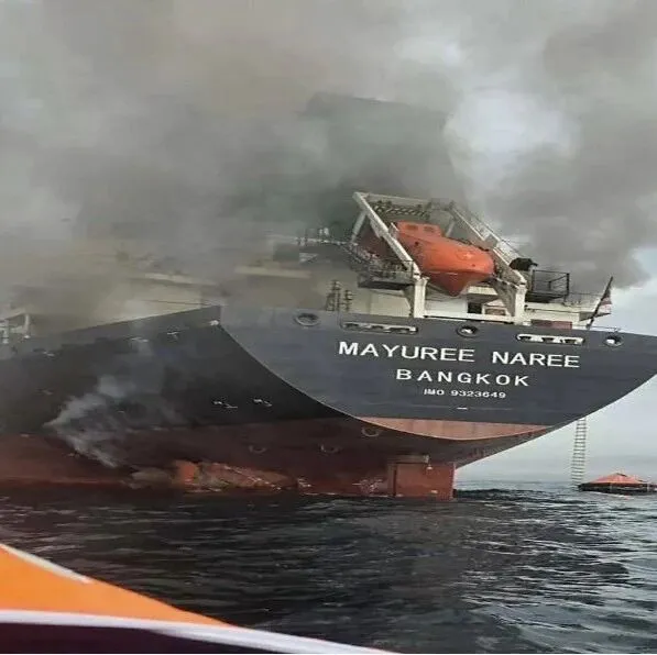 三艘商船被袭 伊朗威胁将油价推向200美元