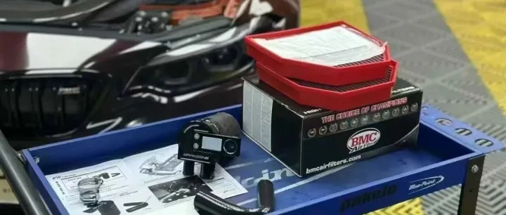 宝马F87 M2C 安装意大利BMC高流量进气空滤