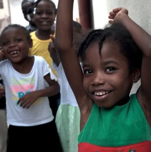 伊朗重申：敌对势力船只无霍尔木兹海峡通行权