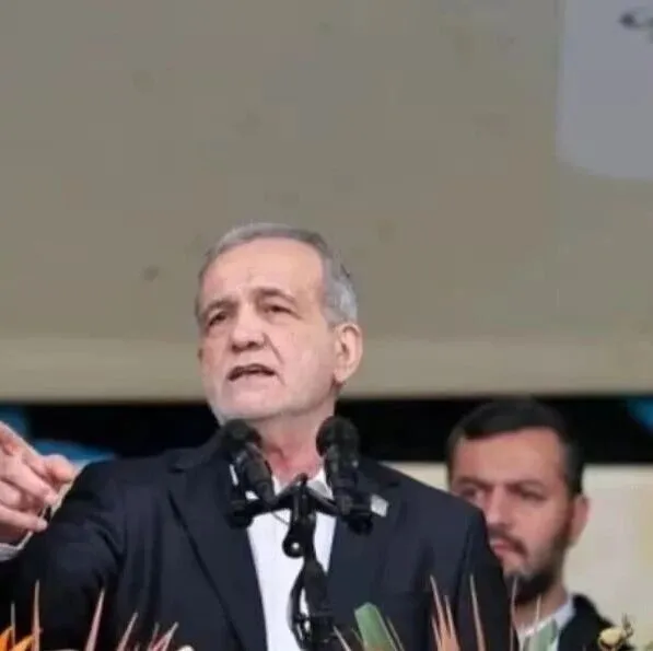 一道决死<em>命令</em>，坐<em>实</em>佩泽希齐扬战时身份