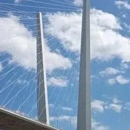 【經(jīng)貿(mào)新聞】 2025年俄羅斯濱海邊疆區(qū)經(jīng)濟(jì)領(lǐng)域投資總額達(dá)5220億盧布