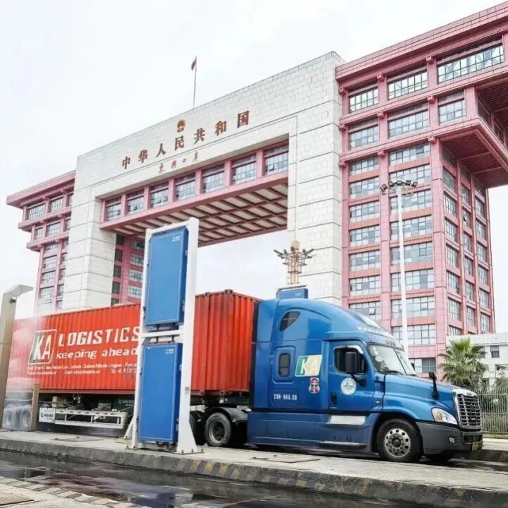 广西东兴口岸北仑河二桥3月7日起实行周末常态化通关