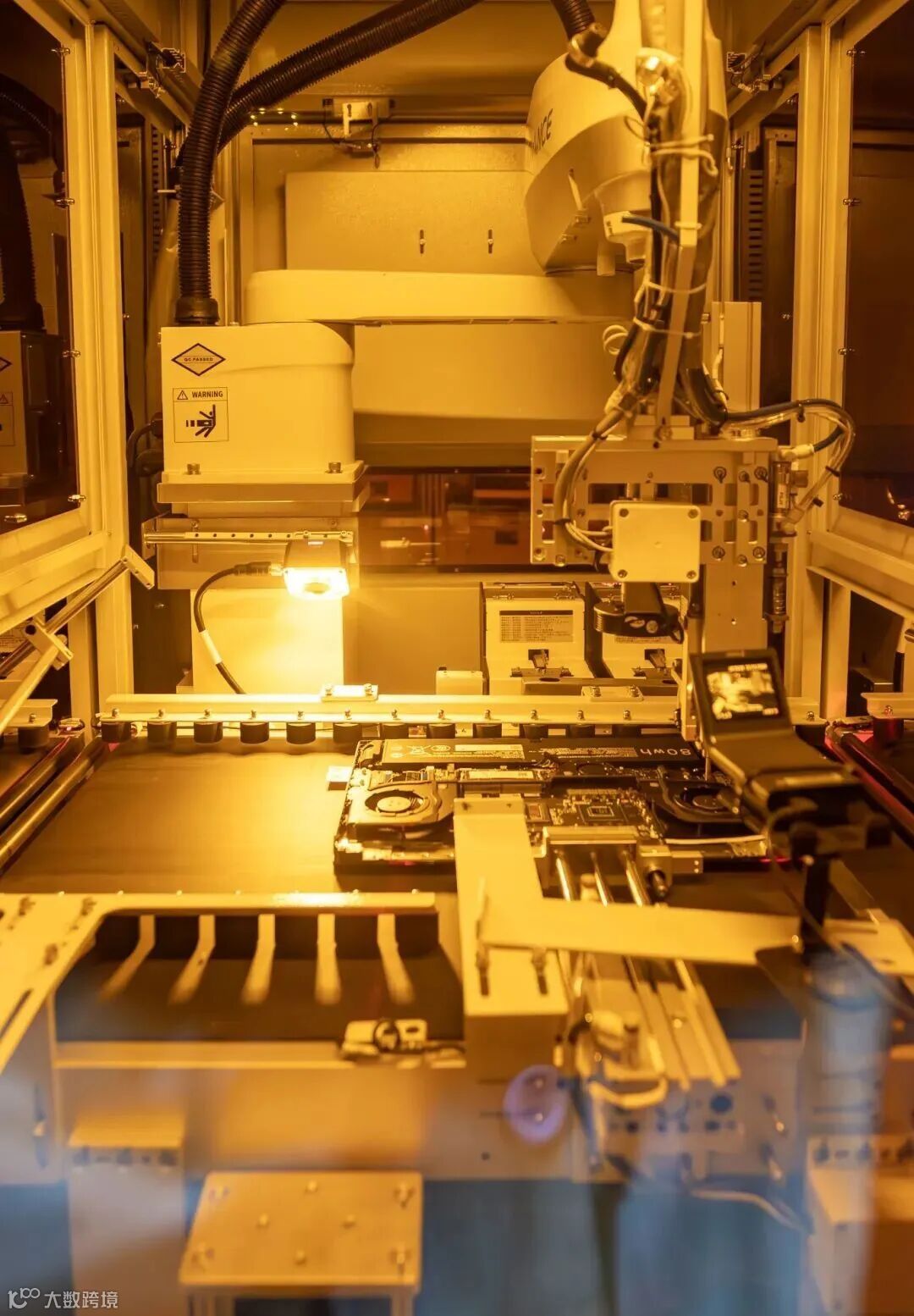 20251117 武汉宝龙达集团有限公司全新投用的NB自动化生产线。徐一帆 摄C91I6296r12.jpg