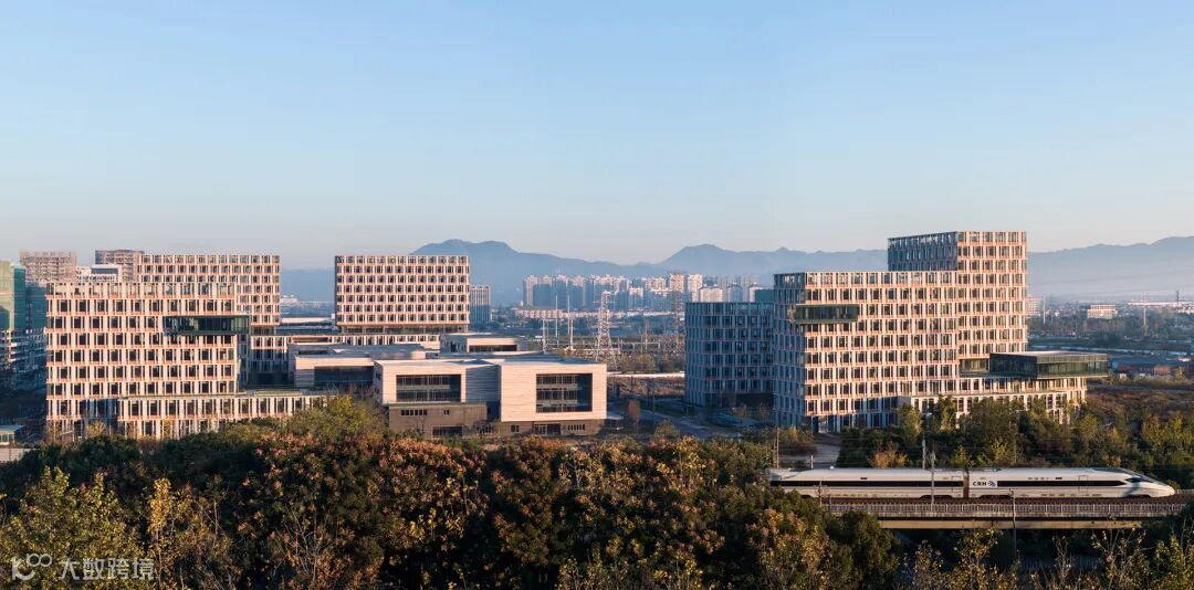 现代化产业园外观